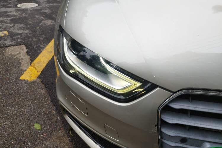 Used Audi A4L 2015 45 TFSI quattro Individual Sport Edition Right Front Headlight