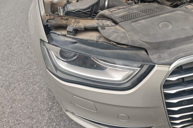 Used Audi A4L 2015 35 TFSI Millionth Anniversary Intelligent Edition Right Front Headlight