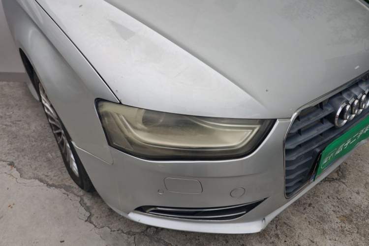 Used Audi A4L 2015 35 TFSI Automatic Comfort Model Right Front Headlight