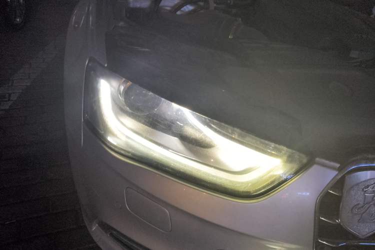 Used Audi A4L 2015 35 TFSI Automatic Luxury Edition Right Front Headlight