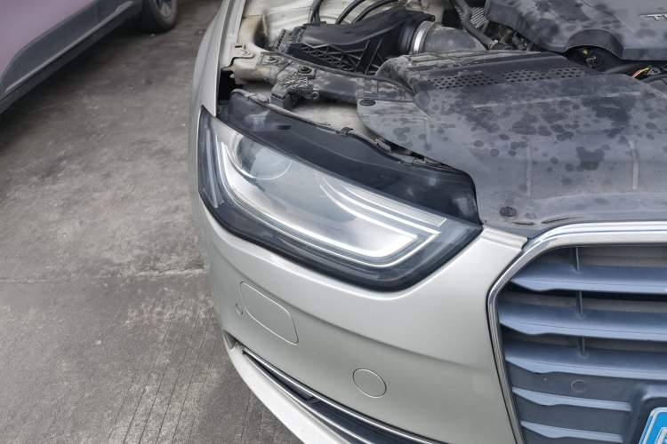 Used Audi A4L 2015 35 TFSI Automatic Comfort Model Right Front Headlight