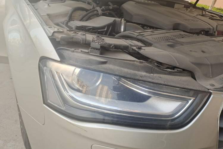 Used Audi A4L 2015 35 TFSI Automatic Comfort Model Right Front Headlight