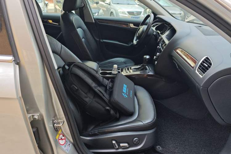 Used Audi A4L 2015 35 TFSI Automatic Comfort Model Right Front Seat