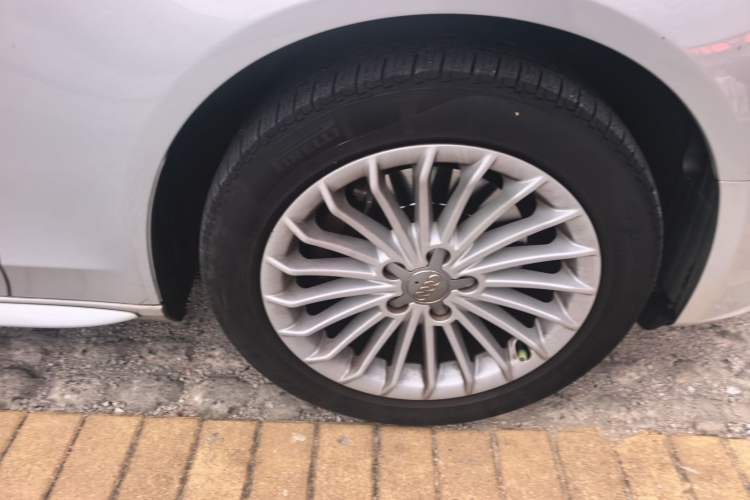 Used Audi A4L 2015 35 TFSI Automatic Technology Model Right Front Wheel Hub