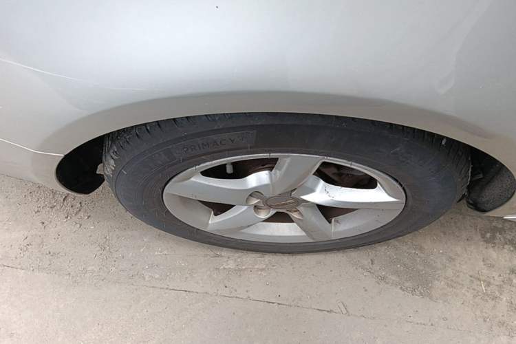 Used Audi A4L 2015 35 TFSI Automatic Standard Model Right Rear Wheel Hub