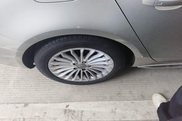 Used Audi A4L 2015 35 TFSI Automatic Comfort Model Right Rear Wheel Hub