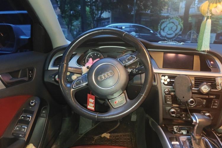 Used Audi A4L 2015 45 TFSI quattro Individual Sport Edition Steering Wheel