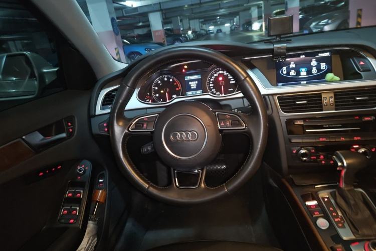Used Audi A4L 2015 35 TFSI Automatic Technology Model Steering Wheel