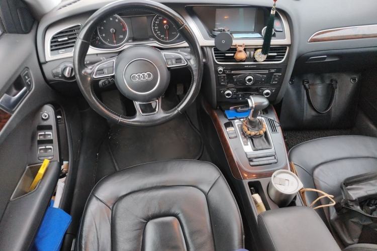 Used Audi A4L 2015 35 TFSI Automatic Comfort Model Steering Wheel