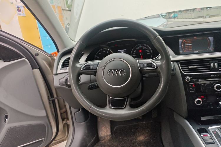 Used Audi A4L 2015 35 TFSI Millionth Anniversary Intelligent Edition Steering Wheel