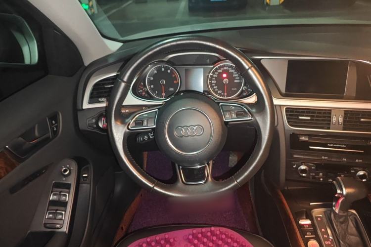 Used Audi A4L 2015 35 TFSI Automatic Technology Model Steering Wheel
