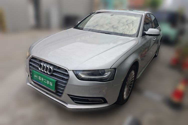 Used Audi A4L 2015 35 TFSI Automatic Comfort Model Guazi used car, China used car export, Used car for sale, Used Audi cars, Cheapest cars for sale