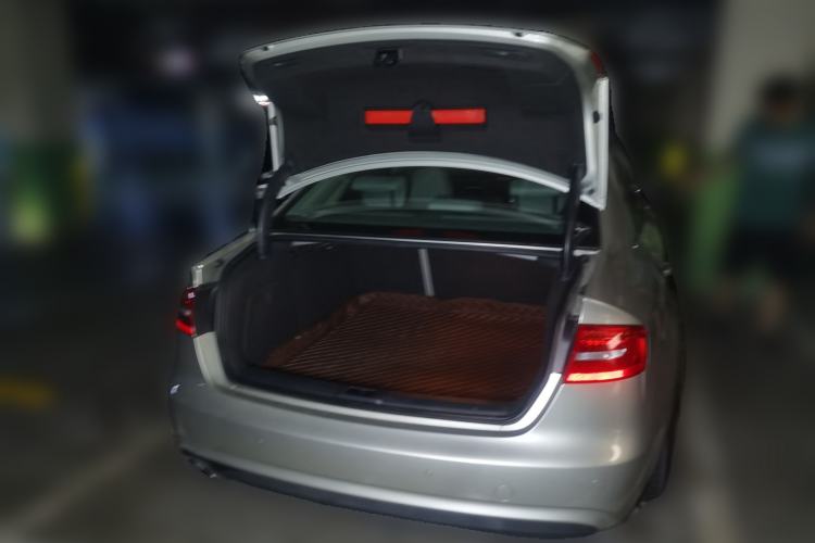 Used Audi A4L 2015 35 TFSI Automatic Comfort Model Trunk