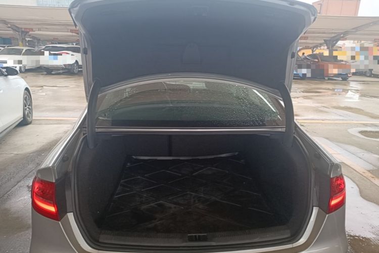 Used Audi A4L 2015 35 TFSI Automatic Standard Model Trunk