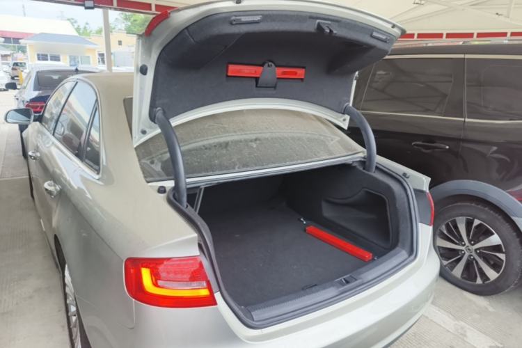 Used Audi A4L 2015 35 TFSI Automatic Comfort Model Trunk