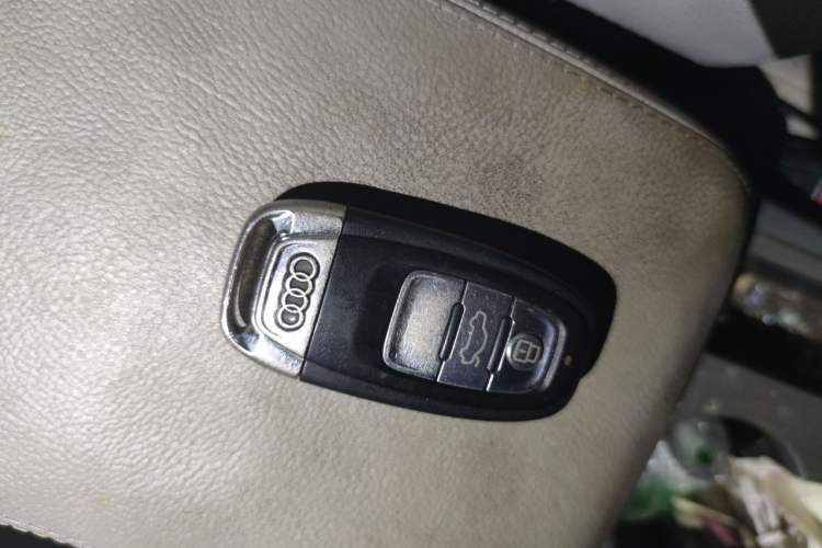 Used Audi A4L 2015 35 TFSI Millionth Anniversary Comfort Edition Vehicle Key