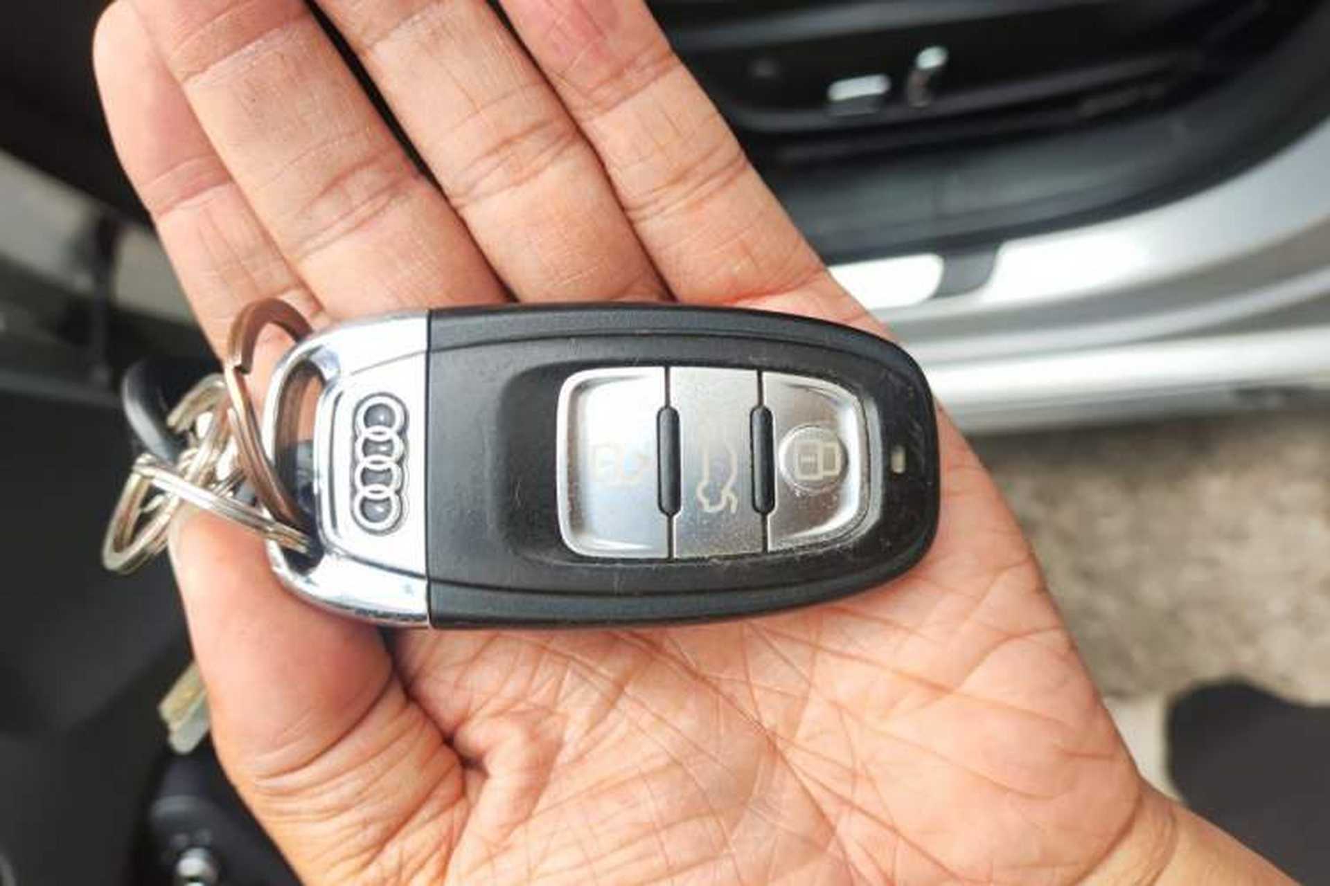 Used Audi A4L 2015 35 TFSI Automatic Comfort Model Vehicle Key