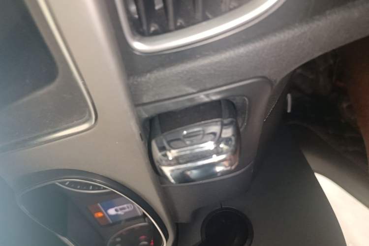 Used Audi A4L 2015 35 TFSI Automatic Standard Model Vehicle Key