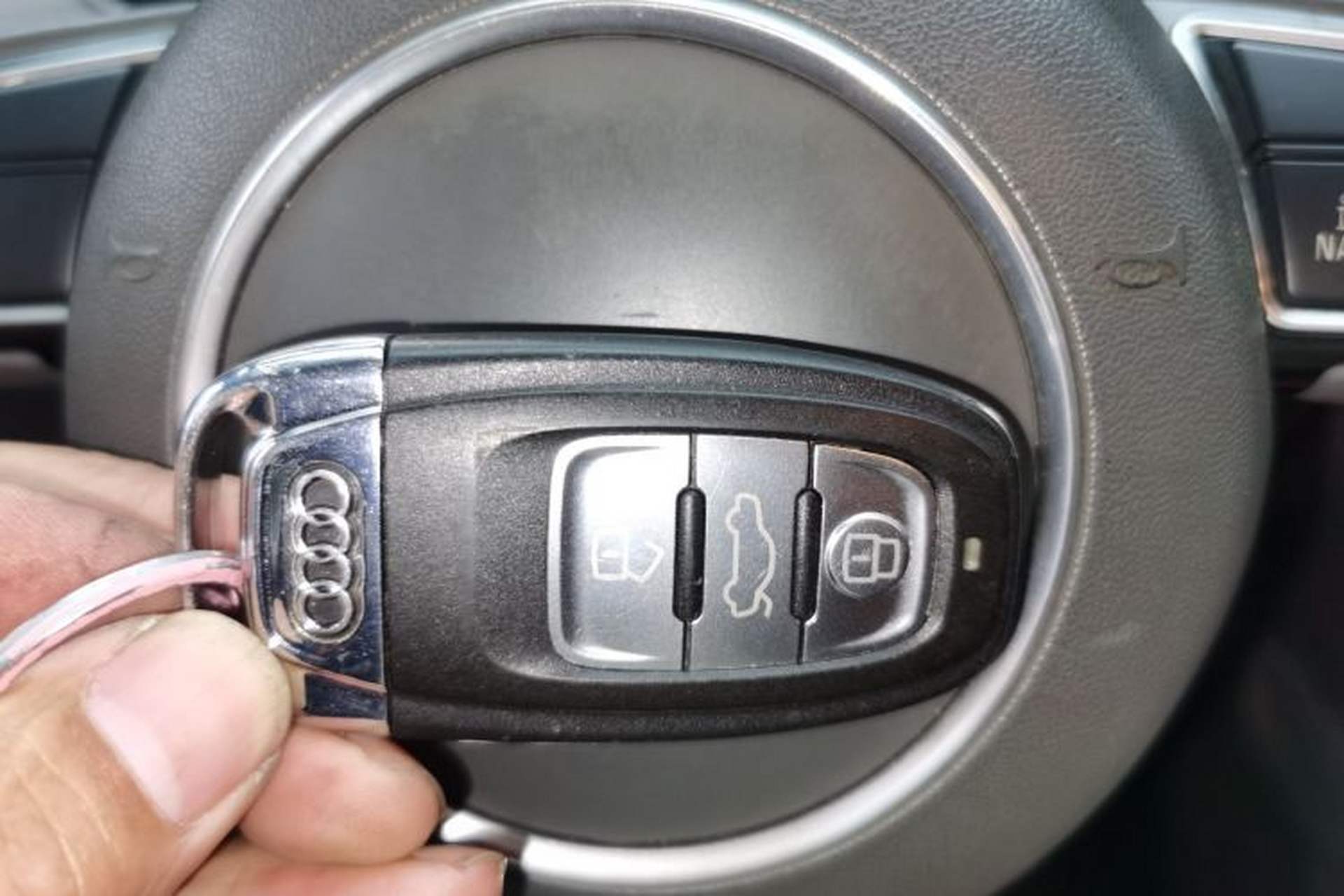 Used Audi A4L 2015 35 TFSI Automatic Standard Model Vehicle Key