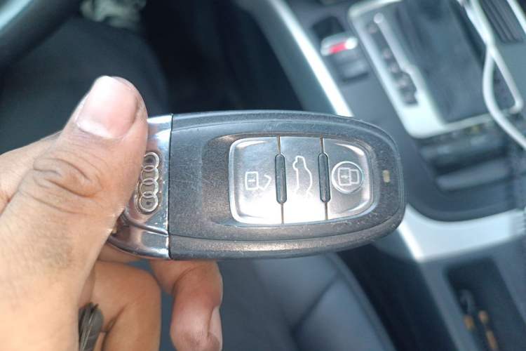 Used Audi A4L 2015 45 TFSI quattro Individual Sport Edition Vehicle Key