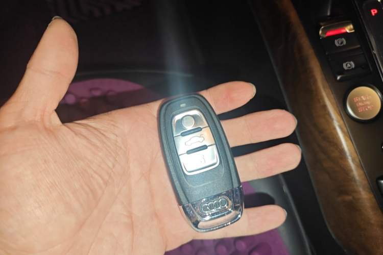 Used Audi A4L 2015 35 TFSI Automatic Technology Model Vehicle Key