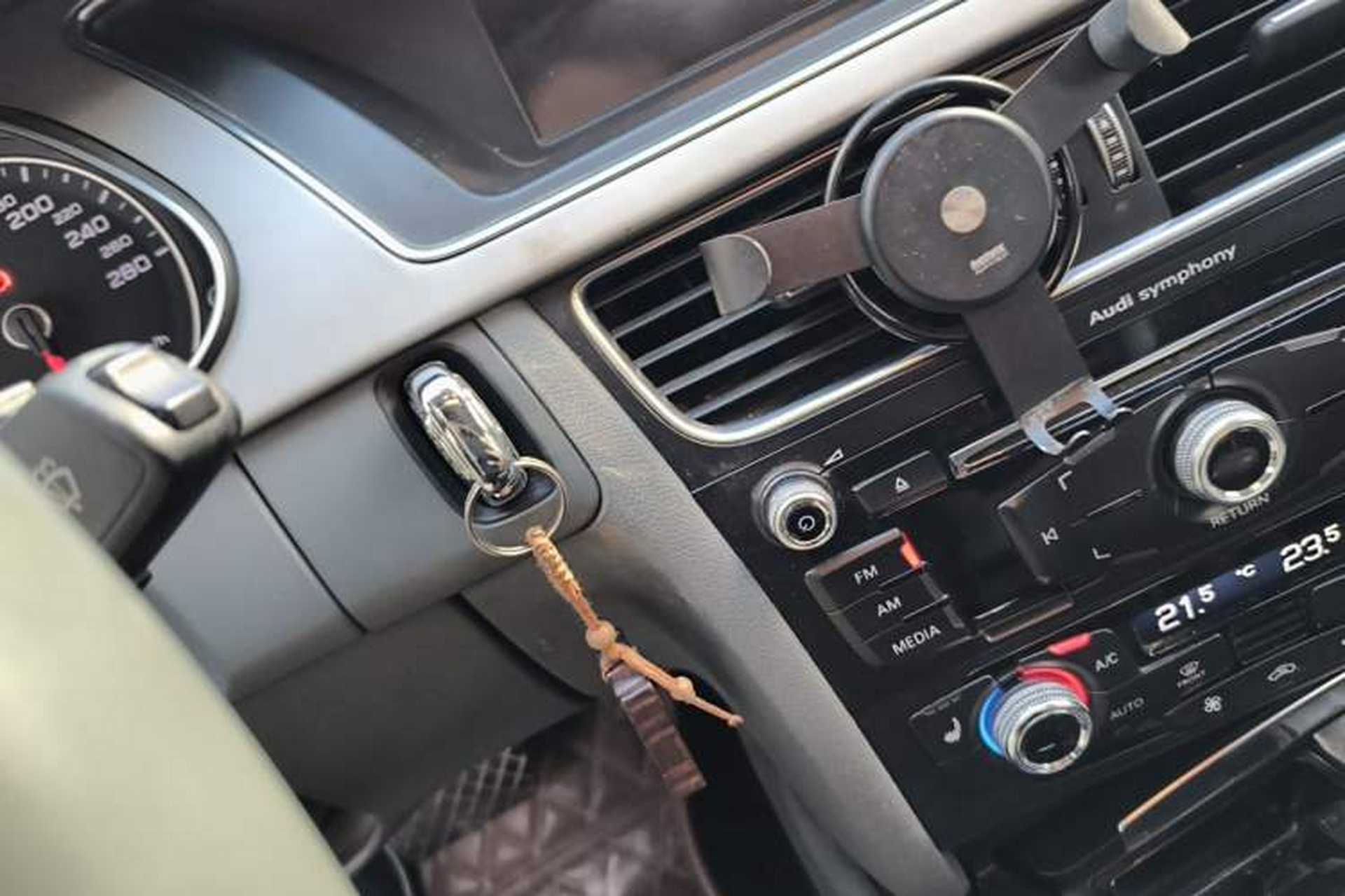 Used Audi A4L 2015 35 TFSI Automatic Comfort Model Vehicle Key