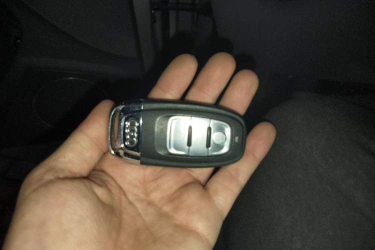 Used Audi A4L 2015 35 TFSI Automatic Luxury Edition Vehicle Key