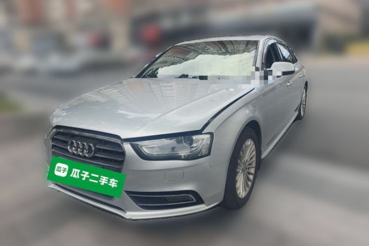 Used Audi A4L 2015 35 TFSI Automatic Comfort Model Guazi used car, China used car export, Used car for sale, Used cars, Cheapest cars for sale