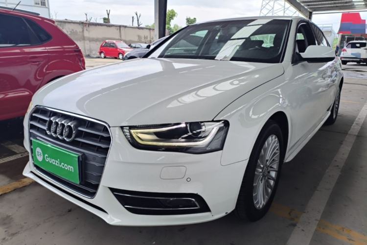 Used Audi A4L 2015 35 TFSI Automatic Comfort Model Guazi used car, China used car export, Used car for sale, Used Audi cars, Cheapest cars for sale