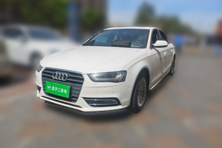 Used Audi A4L 2015 35 TFSI Automatic Comfort Model Guazi used car, China used car export, Used car for sale, Used cars, Cheapest cars for sale