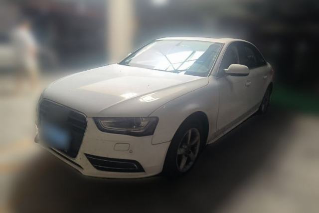 Ojetý Audi A4L 2015 35 TFSI Automatic Standard Model