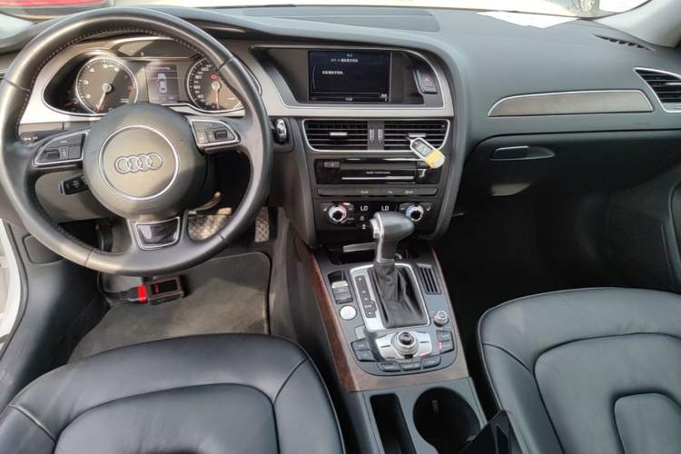 Used Audi A4L 2015 35 TFSI Automatic Technology Model Audio And AC Panel