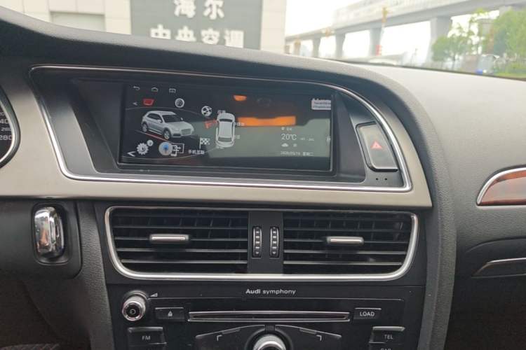 Used Audi A4L 2015 35 TFSI Automatic Comfort Model Audio And AC Panel