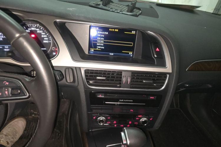 Used Audi A4L 2015 35 TFSI Automatic Technology Model Audio And AC Panel
