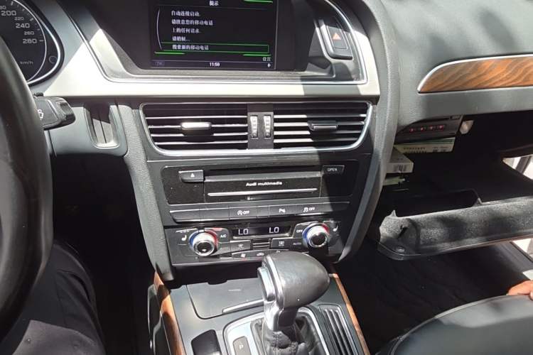Used Audi A4L 2015 35 TFSI Automatic Technology Model Audio And AC Panel
