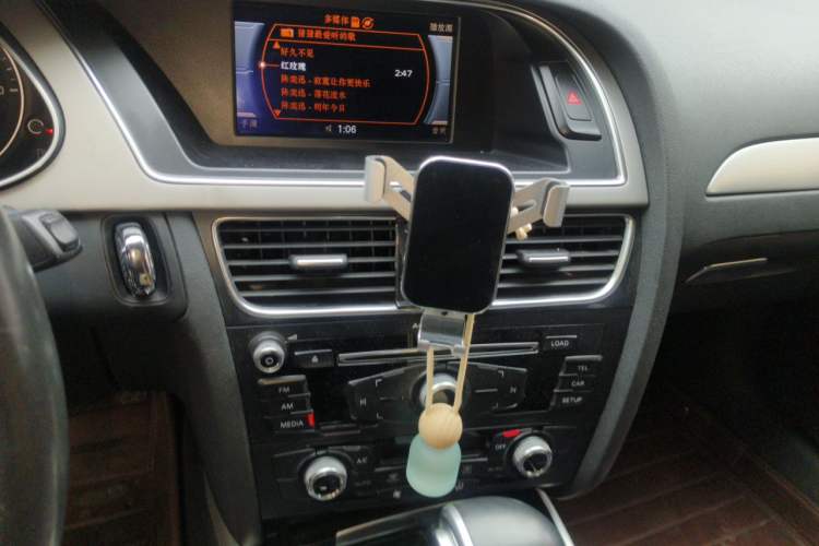 Used Audi A4L 2015 45 TFSI quattro Individual Sport Edition Audio And AC Panel