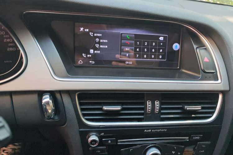 Used Audi A4L 2015 35 TFSI Automatic Comfort Model Audio And AC Panel