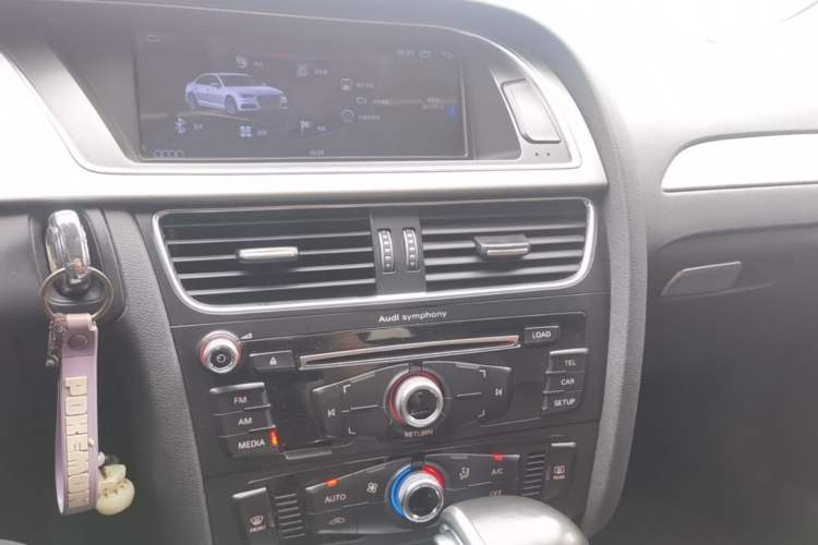 Used Audi A4L 2015 30 TFSI Automatic Comfort Model Audio And AC Panel