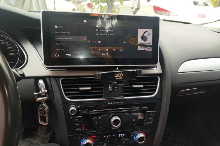 Used Audi A4L 2015 35 TFSI Automatic Standard Model Audio And AC Panel