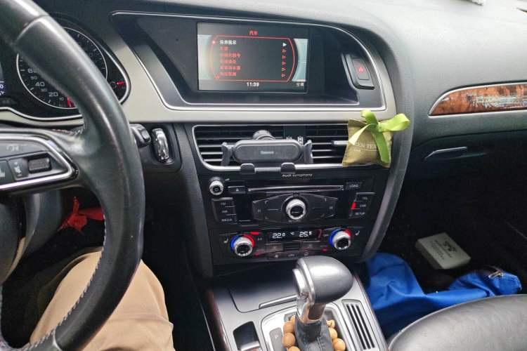 Used Audi A4L 2015 35 TFSI Automatic Technology Model Audio And AC Panel