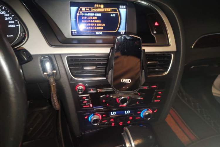 Used Audi A4L 2015 35 TFSI Automatic Comfort Model Audio And AC Panel