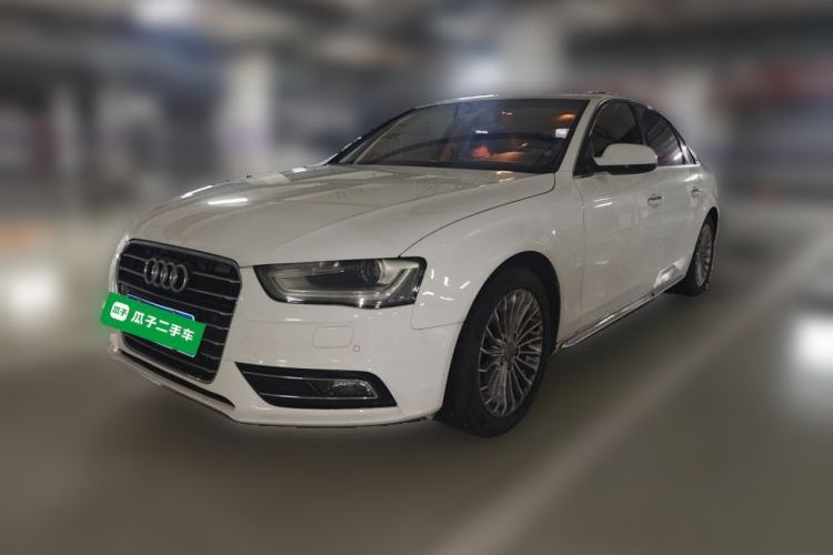 Used Audi A4L 2015 35 TFSI Automatic Comfort Model Guazi used car, China used car export, Used car for sale, Used Audi cars, Cheapest cars for sale