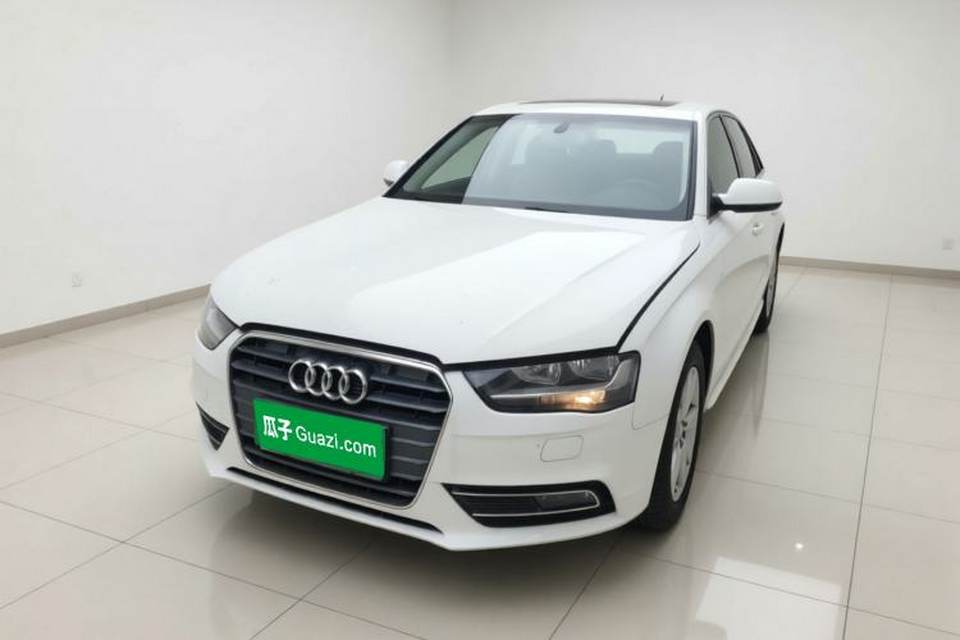 Audi A4L 2015