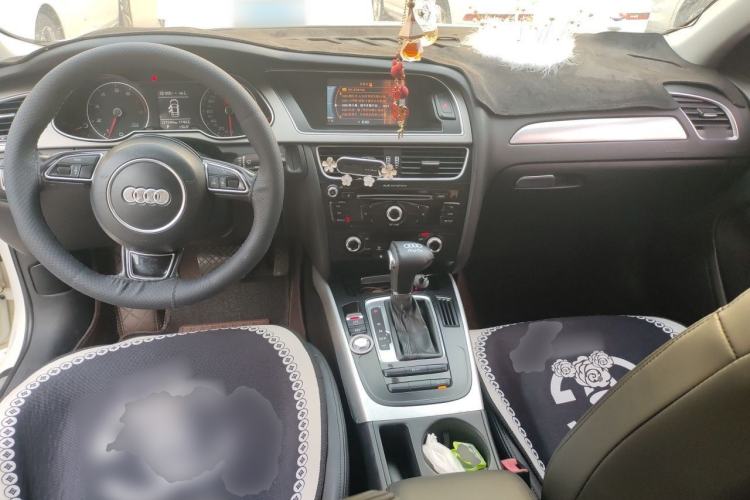 Used Audi A4L 2015 35 TFSI Automatic Standard Model Center Console