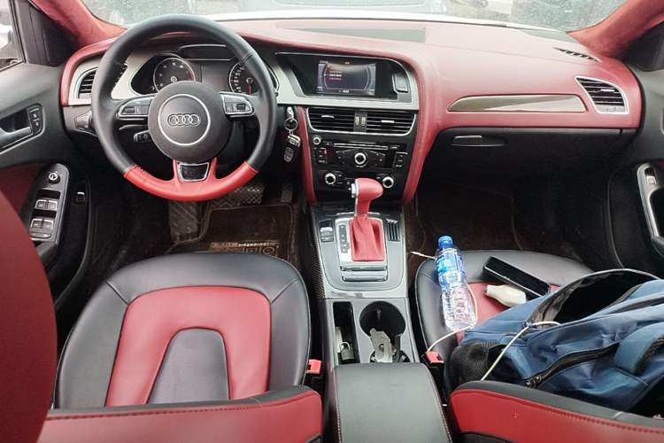 Used Audi A4L 2015 35 TFSI Automatic Standard Model Center Console