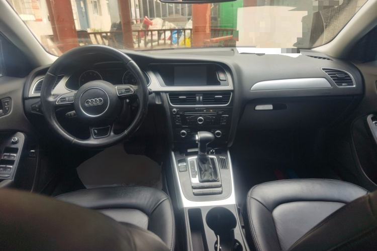 Used Audi A4L 2015 35 TFSI Automatic Standard Model Center Console