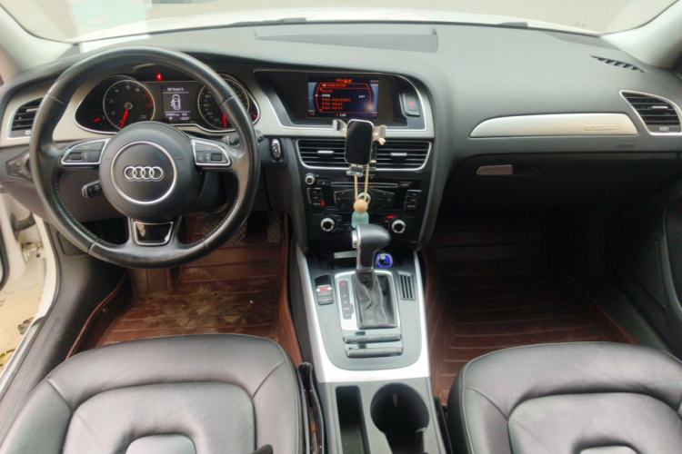 Used Audi A4L 2015 45 TFSI quattro Individual Sport Edition Center Console
