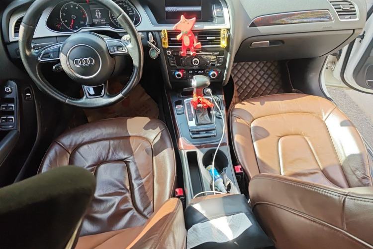 Used Audi A4L 2015 35 TFSI Automatic Comfort Model Center Console