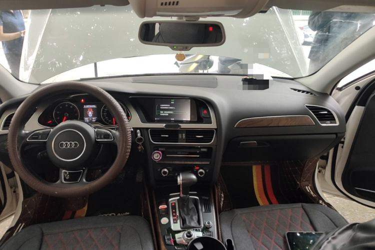 Used Audi A4L 2015 35 TFSI Automatic Technology Model Center Console