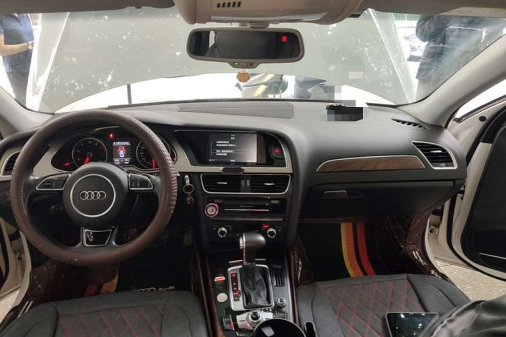 Used Audi A4L 2015 35 TFSI Automatic Technology Model Center Console